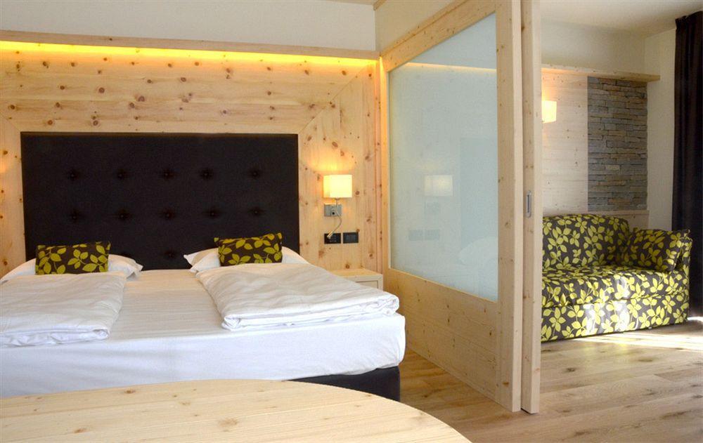 Alpholiday Dolomiti Wellness & Family Hotel Дімаро Екстер'єр фото
