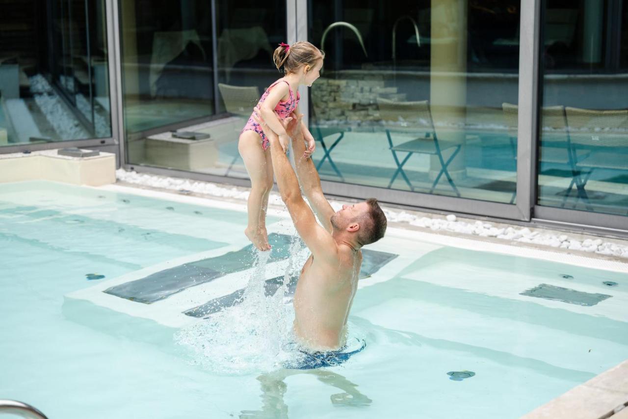 Alpholiday Dolomiti Wellness & Family Hotel Дімаро Екстер'єр фото