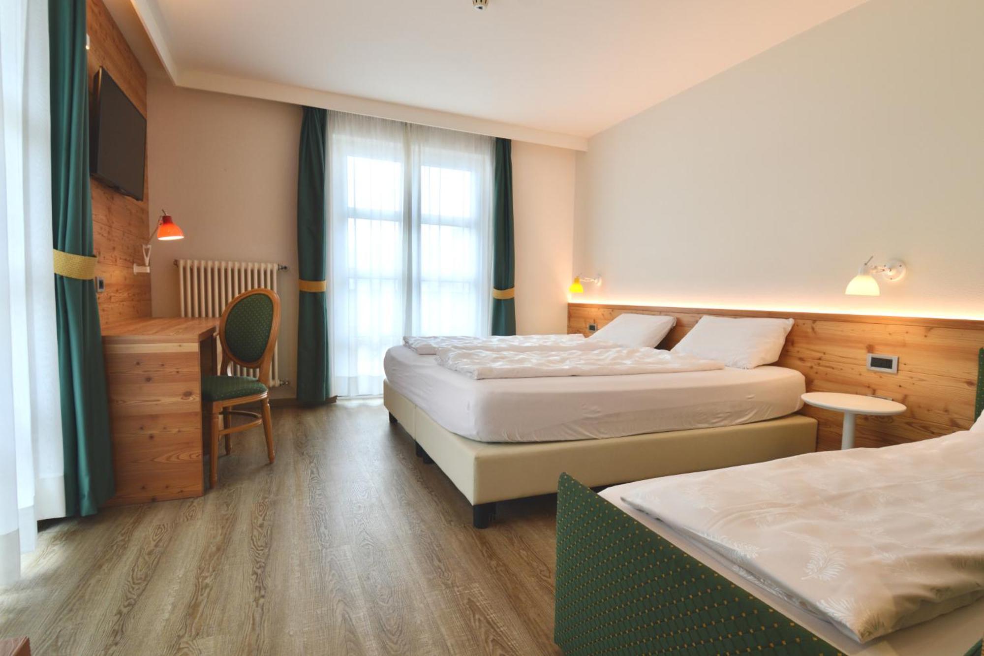 Alpholiday Dolomiti Wellness & Family Hotel Дімаро Номер фото