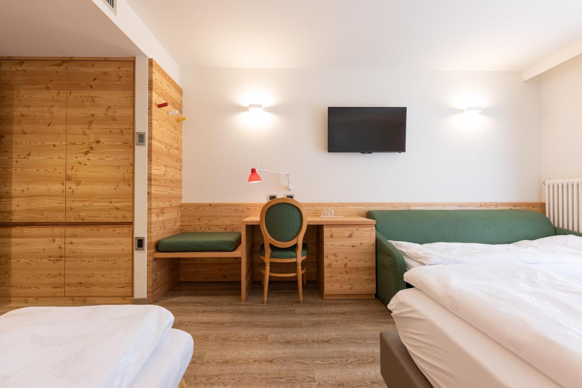 Alpholiday Dolomiti Wellness & Family Hotel Дімаро Номер фото