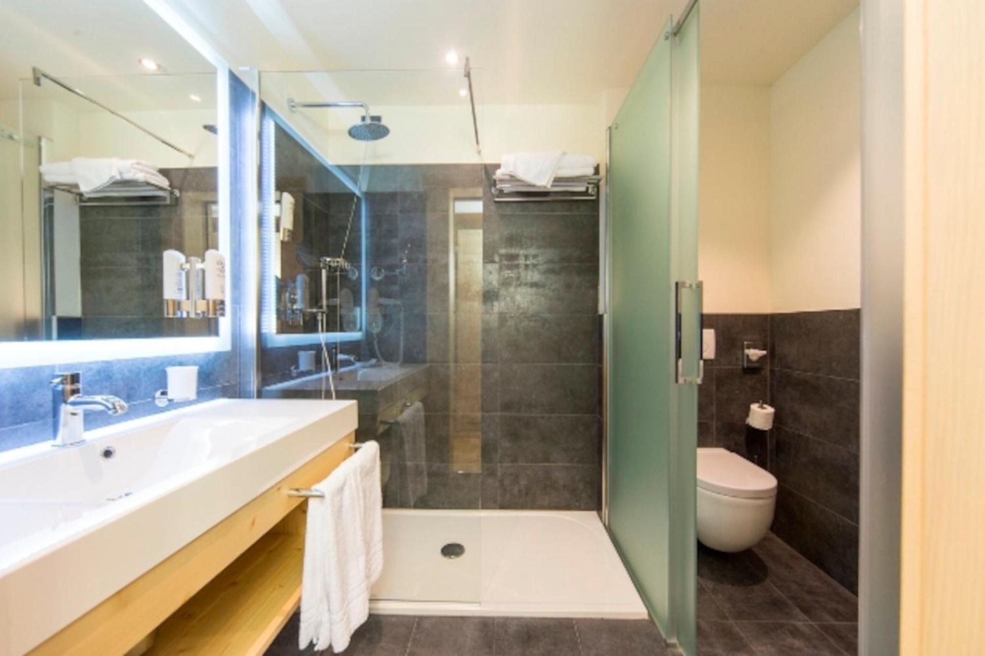 Alpholiday Dolomiti Wellness & Family Hotel Дімаро Номер фото