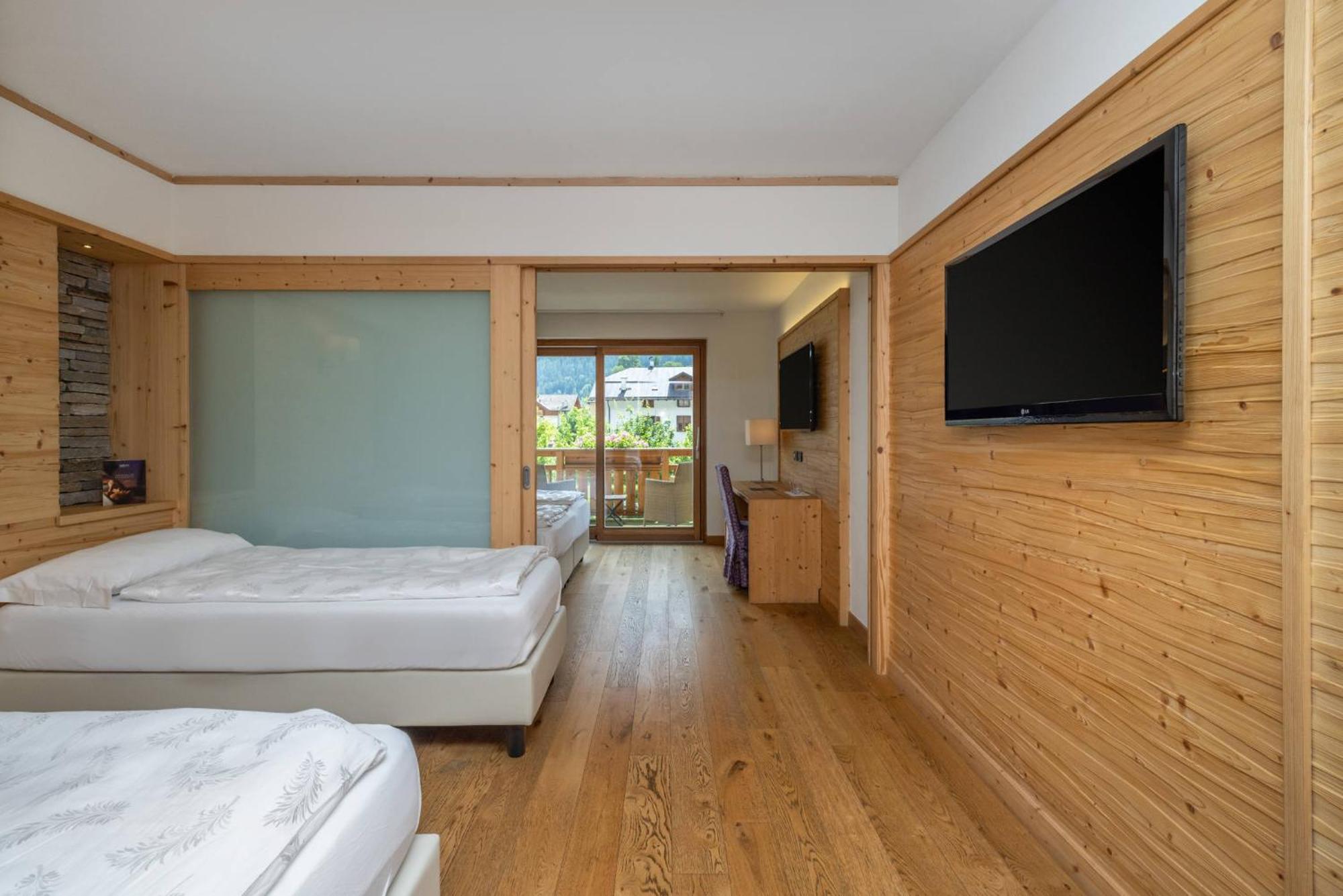 Alpholiday Dolomiti Wellness & Family Hotel Дімаро Номер фото