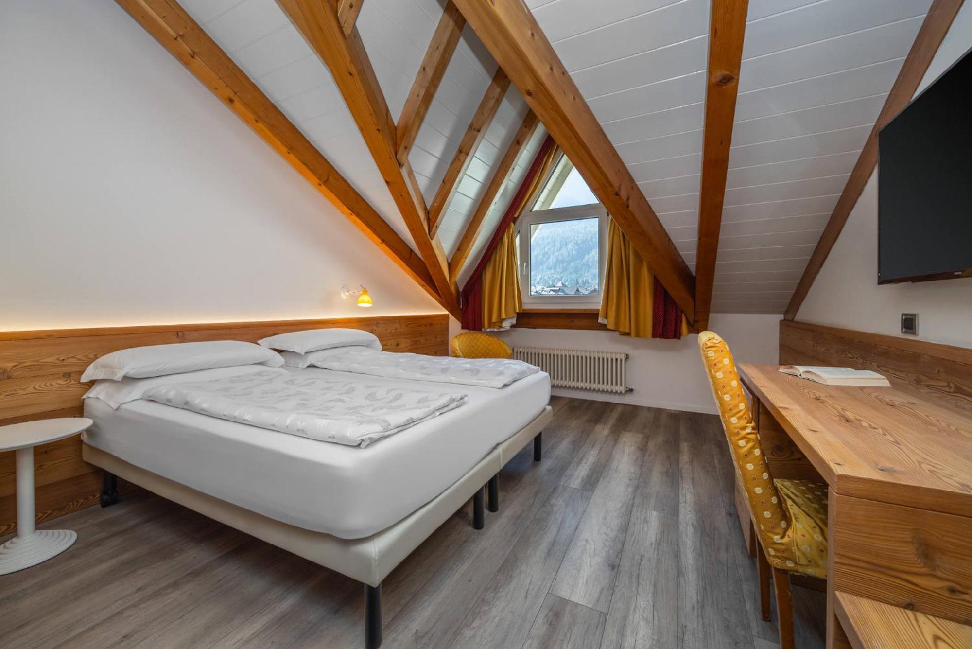 Alpholiday Dolomiti Wellness & Family Hotel Дімаро Номер фото
