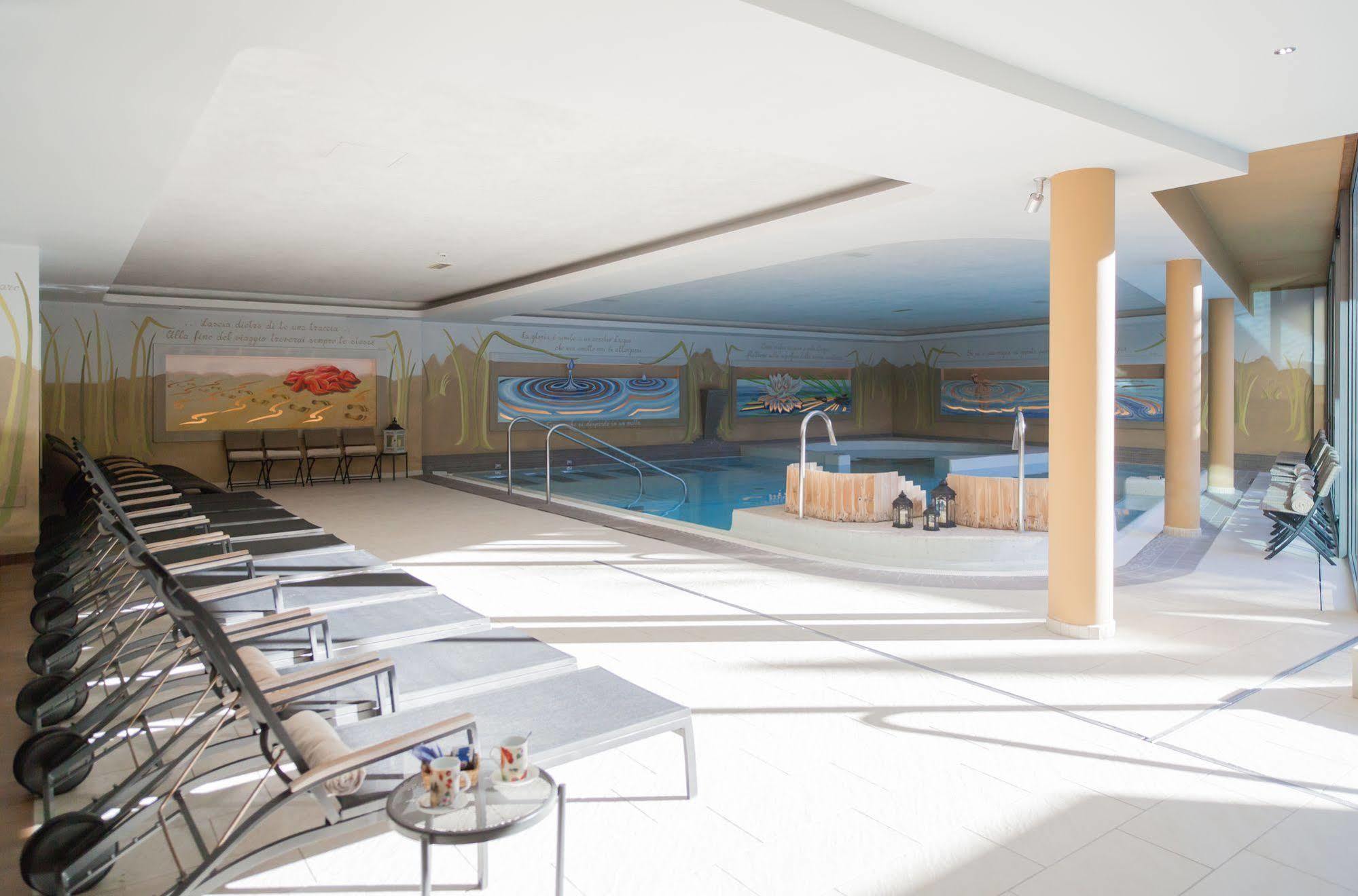 Alpholiday Dolomiti Wellness & Family Hotel Дімаро Екстер'єр фото