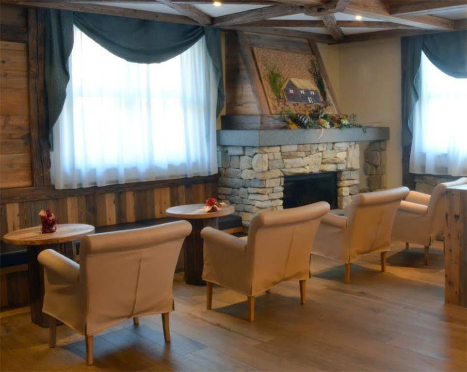 Alpholiday Dolomiti Wellness & Family Hotel Дімаро Екстер'єр фото